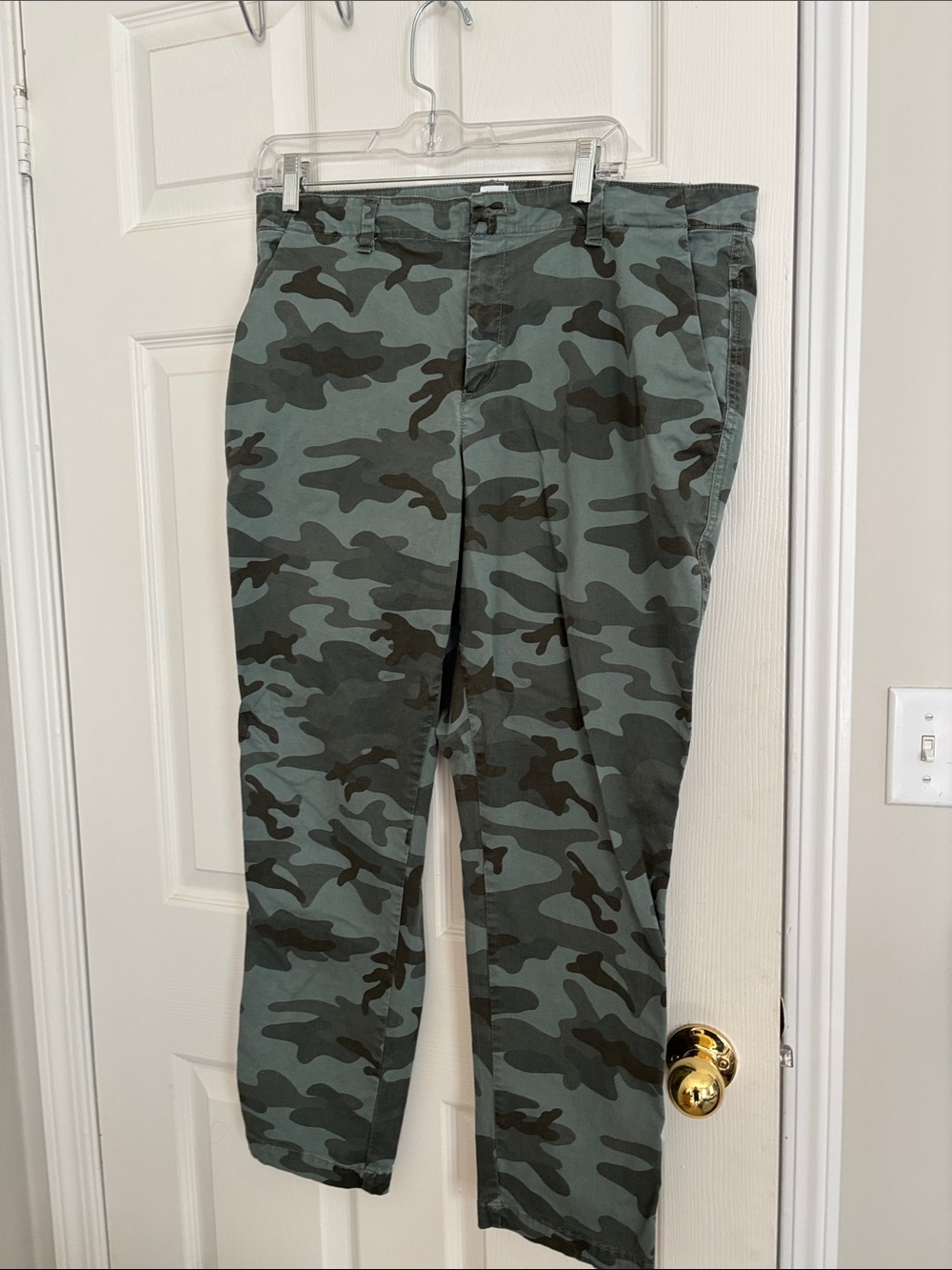 GAP Green Camo Pants